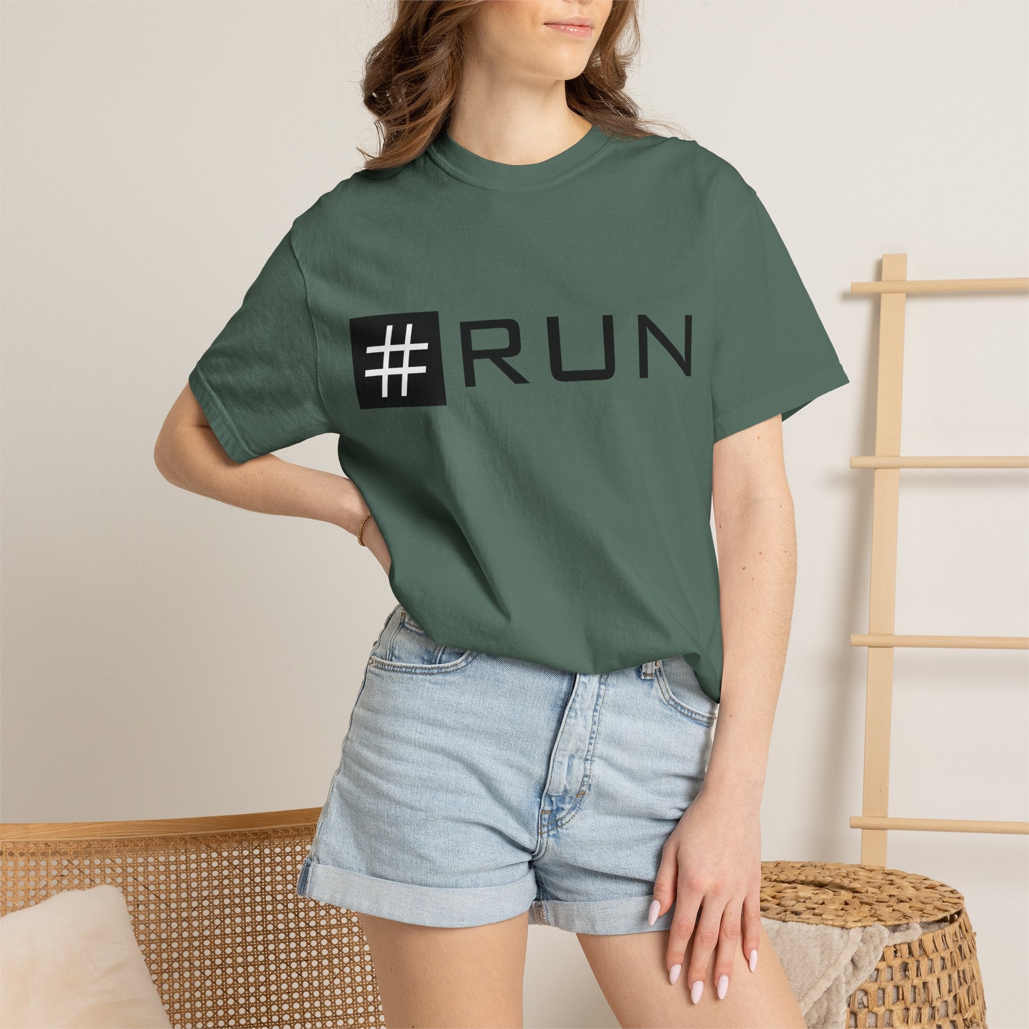 Pulse Fitne55 - #RUN Graphic T-Shirt — Minimalist Running Tee for Runners & Fitness Enthusiasts