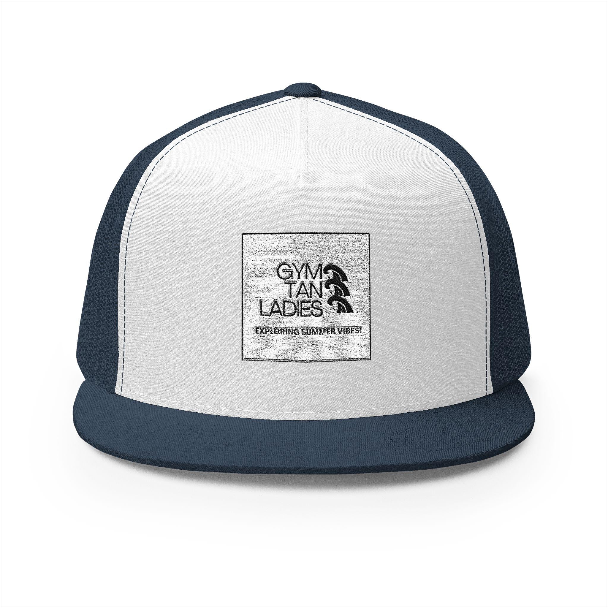 5 Panel Trucker Cap gym tan logo