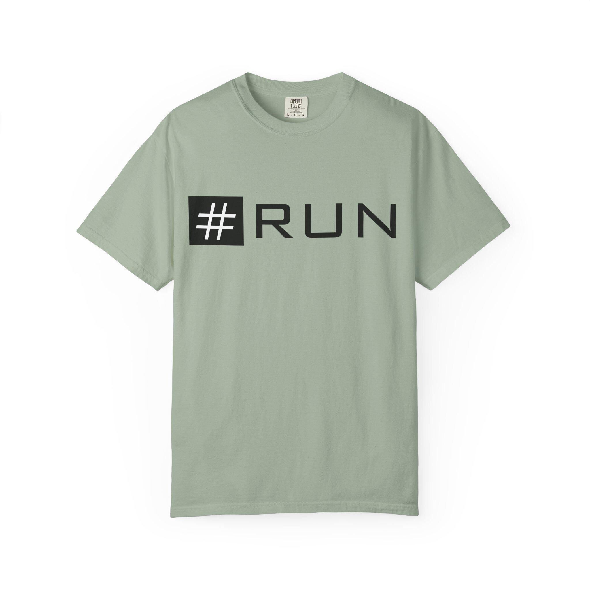 Pulse Fitne55 - #RUN Graphic T-Shirt — Minimalist Running Tee for Runners & Fitness Enthusiasts